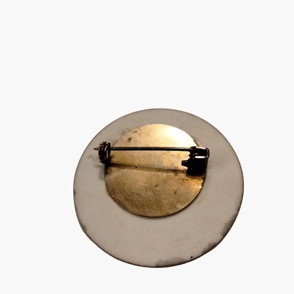 Vintage Round Brooch Abstract Artisan Gold Design White Gray Enamel Porcelain - Picture 3 of 3